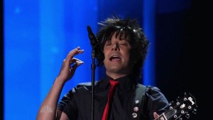 Jimmy Fallon channels Billie Joe Armstrong to pay tribute to "Lost"
